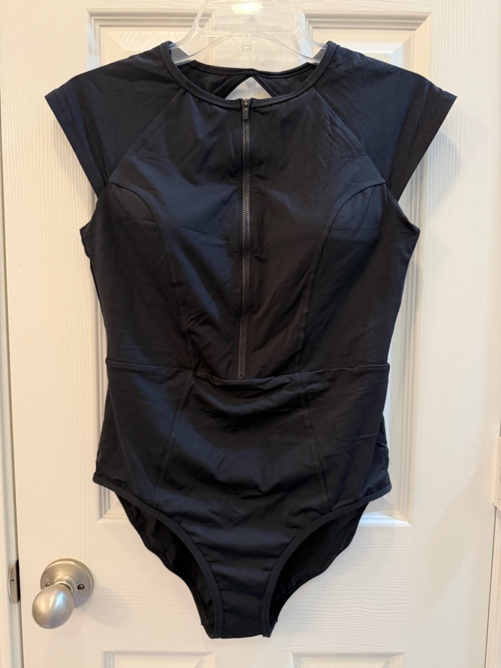 Women’s Athleta Cortes Medium Black Cap Sleeve One Piece Zippered Swimsuit